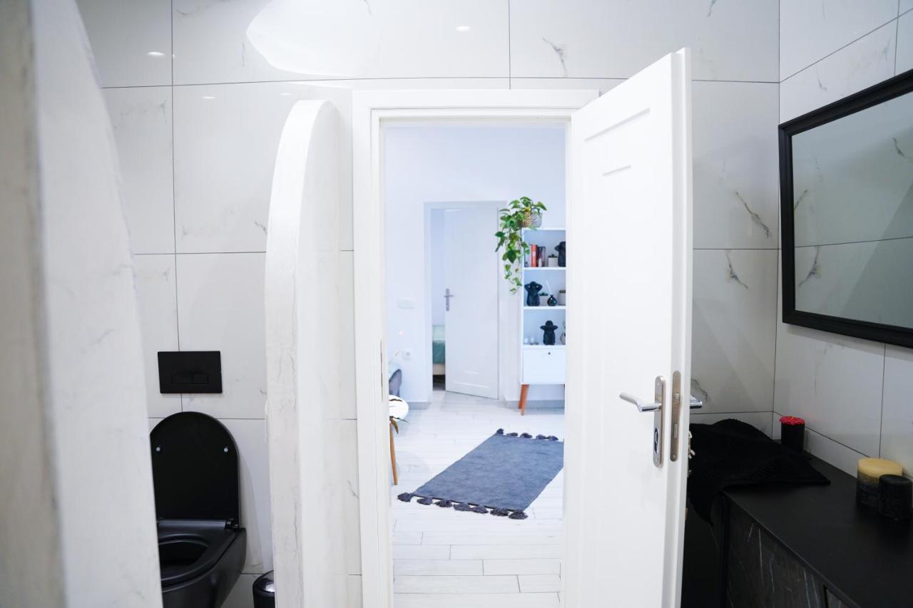 Sunstone Apartment ثيرا المظهر الخارجي الصورة